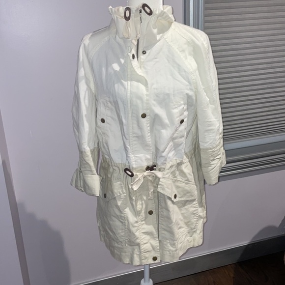 LOFT Jackets & Blazers - ♡Loft zip-up jacket